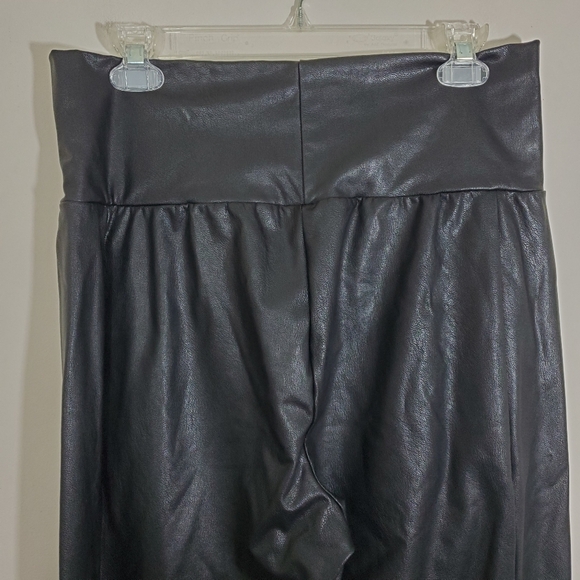 Commando Faux Leather Tapered Pants Black Zip Pockets Moto Goth Biker Size Large - Picture 5 of 9